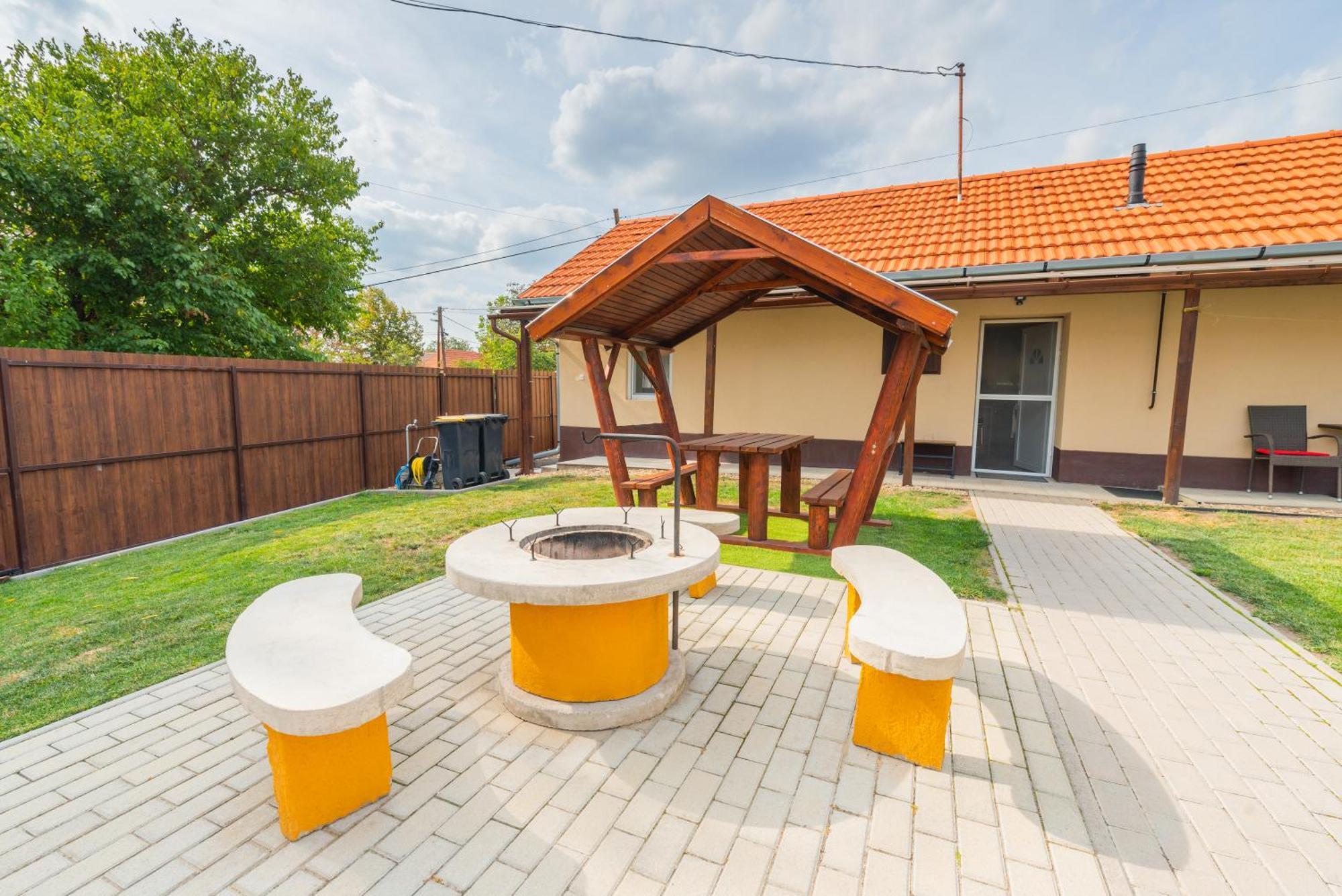 Dio Vendeghaz Villa Mezokovesd Ngoại thất bức ảnh