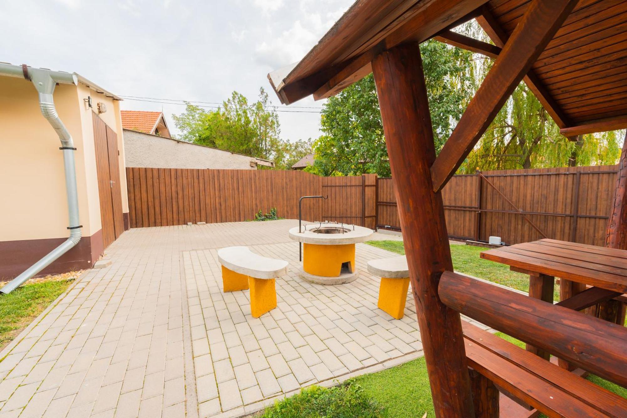Dio Vendeghaz Villa Mezokovesd Ngoại thất bức ảnh